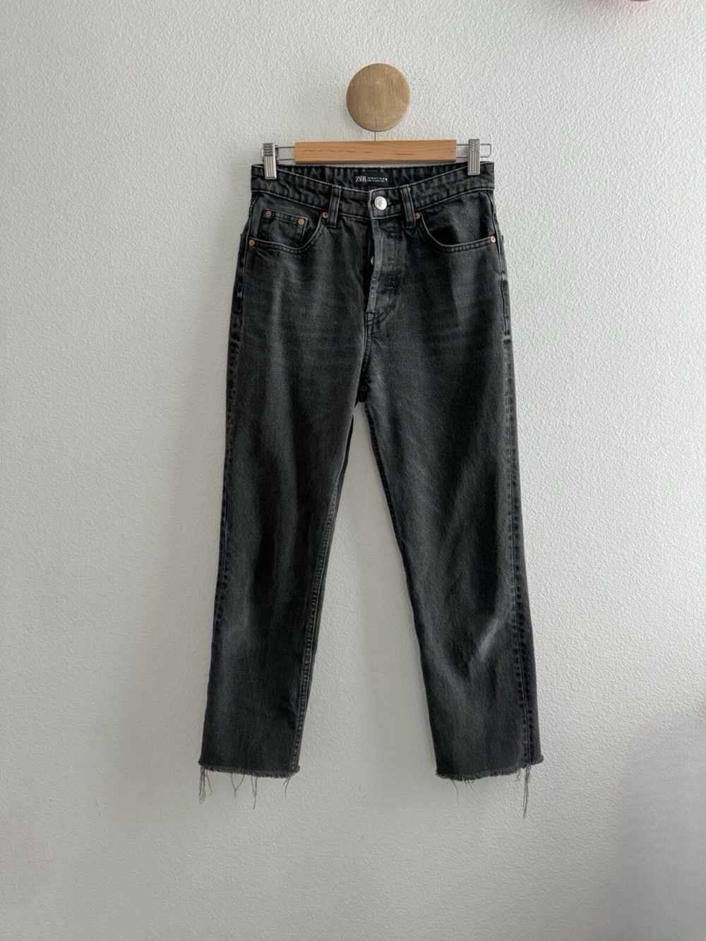 Zara High Rise Straight Leg Jeans Button Fly Raw Hem Washed Black Size 6